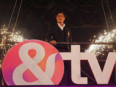 It's just stupid: SRK's India Poochega Sabse Shaana Kaun will make you weep It's just stupid: SRK's India Poochega Sabse Shaana Kaun will make you weep