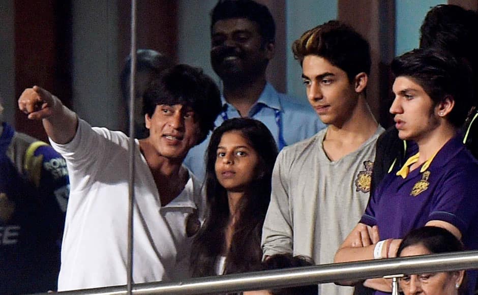 Kolkata: KKR owner Bollywood actor Shah Rukh Khan with his siblings during IPL 2015 first match aganst Mumbai Indians at Eden Garden in Kolkata on Wednesday. PTI 