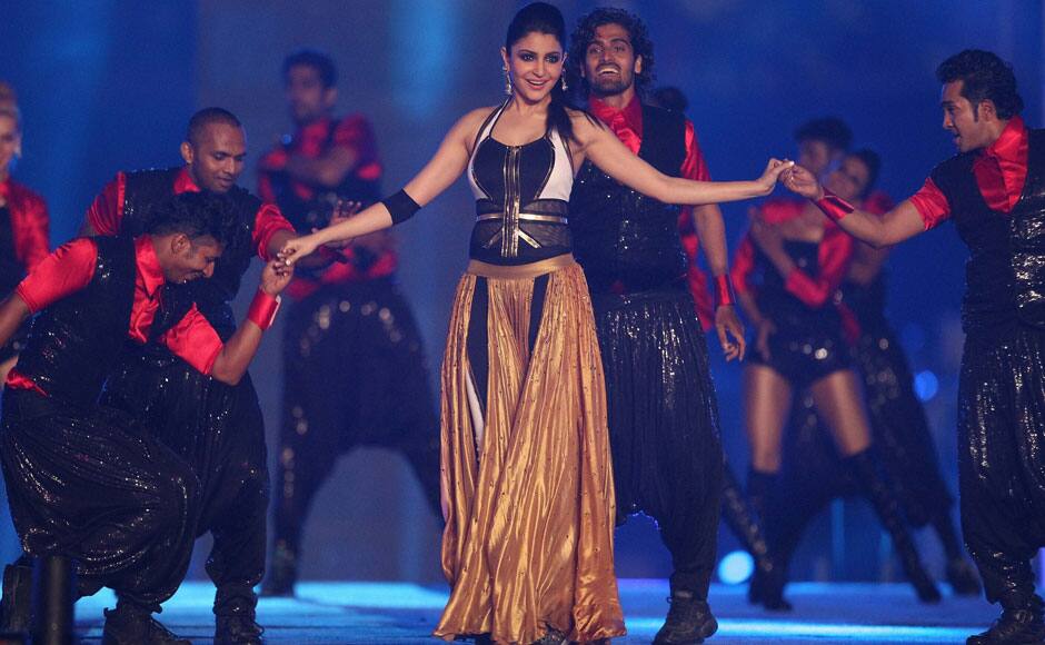Kolkata: Bollywood Actress Anushka Sharma performs during the Pepsi IPL 2015 opening night event at the Salt Lake Stadium in Kolkata on Tuesday.PTI