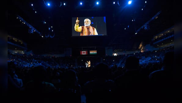 PM Modi enthralls over 10,000 NRIs at Toronto's Ricoh Coliseum