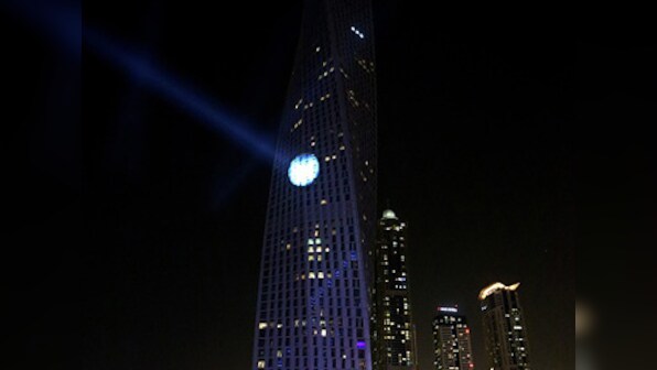 French 'Spiderman' scales world's largest twisted tower in Dubai Marina