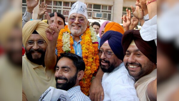 AAP leader Dharamvira Gandhi writes to Kejriwal complaining of slander campaign