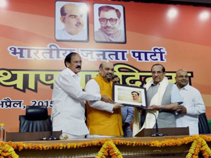 Silent in Bengaluru and MIA in Delhi: Advani not invited to BJP's 35th birth anniversary
