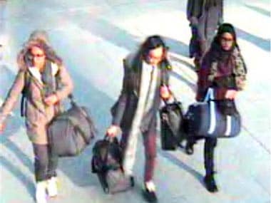 UK to strip Islamic State teen bride Shamima Begum of citizenship; family now considering legal avenues to allow her return