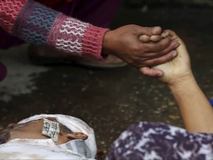 Fearful foreigners desperate to leave Nepal quake zone