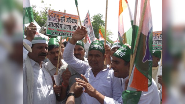 Protesting farmers in Ramlila Maidan say their faith in Modi stands shaken