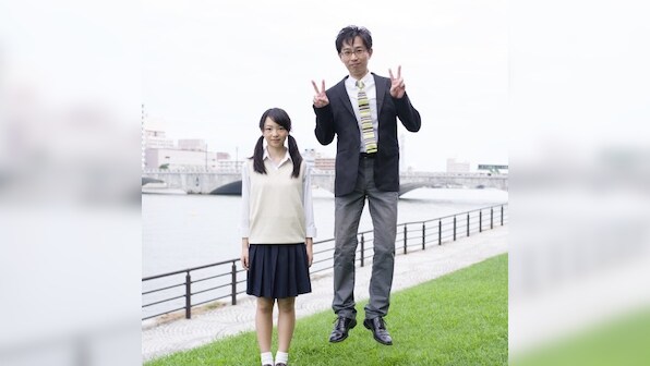 The awesome photos of Japanese dads jumping for joy next to their daughters