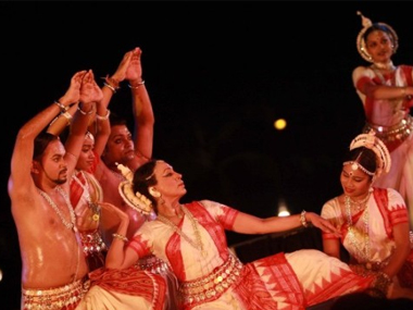 Biz lessons from dance: How Smita Patil changed course for Odissi guru Jhelum Paranjape Biz lessons from dance: How Smita Patil changed course for Odissi guru Jhelum Paranjape