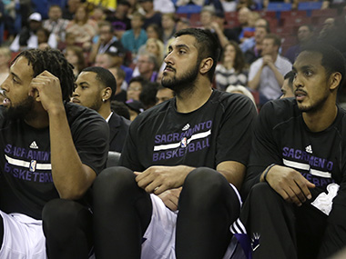 Sacramento Kings' Sim Bhullar first player of Indian descent to play in NBA Sacramento Kings' Sim Bhullar first player of Indian descent to play in NBA