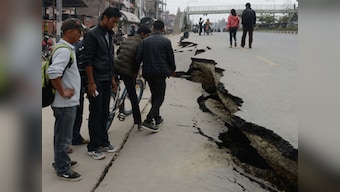 Nepal earthquake moves Kathmandu 10 feet south but Everest height unchanged, say experts
