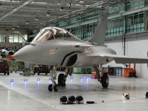 $20 billion Rafale deal hits dead end: Parrikar says LCA to replace MiG 21s $20 billion Rafale deal hits dead end: Parrikar says LCA to replace MiG 21s