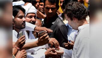 Rahul Gandhi returns to old 'Kalavati' form on Amravati padyatra