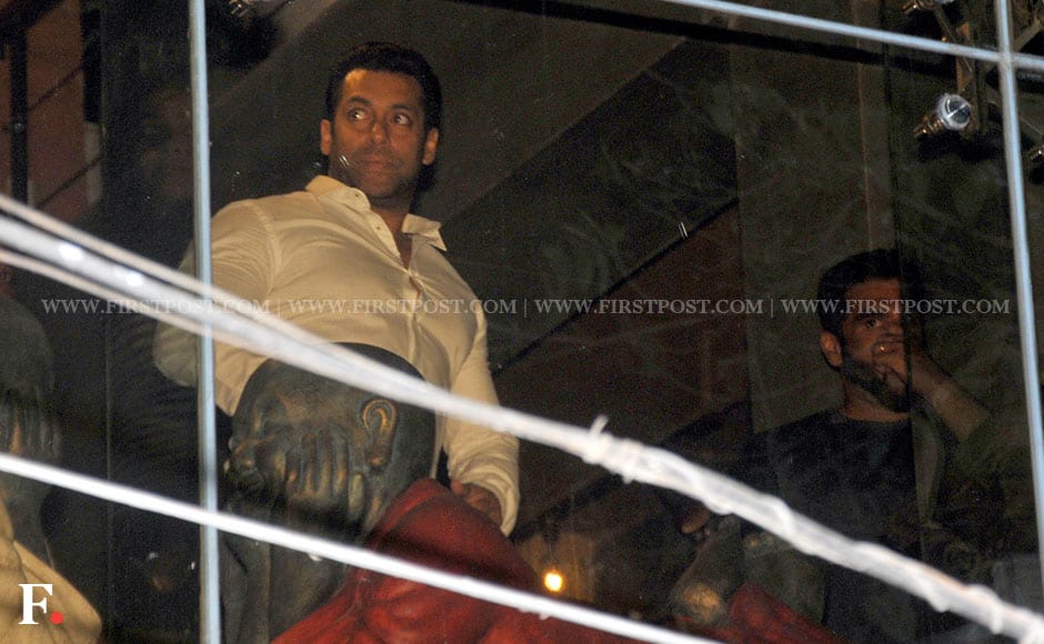 Salman-Khan-&-Suniel-Shetty_02