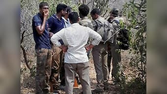 Telangana cops in a soup after Viqaruddin, four others die in 'encounter' 