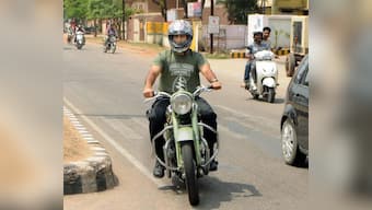 Uh-oh! Dhoni gets traffic fine in Ranchi over motorbike registration display
