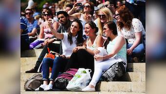 Wimbledon organisers ban selfie-sticks