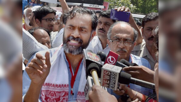Many AAP leaders stay away from convention called by Yadav, Bhushan