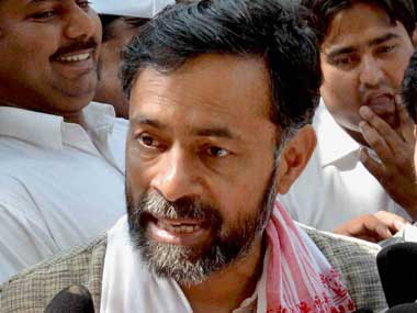 Yogendra Yadav hits back, calls AAP show cause notice 'a joke' Yogendra Yadav hits back, calls AAP show cause notice 'a joke'