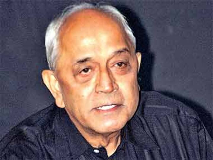 INS Viraat row: Two navy veterans back Modi's claim, state Rajiv Gandhi used naval resources after ex-admiral claimed otherwise
