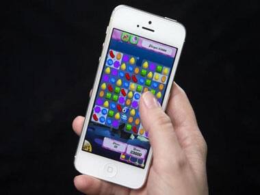 Man tears thumb tendon after playing Candy Crush non-stop for over 6 weeks