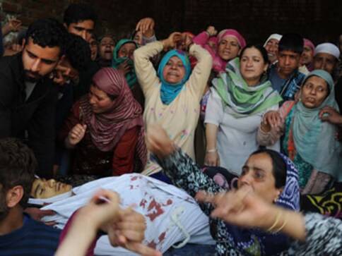 Police asked him to run, then shot him as he fled, says Cousin of killed teen in Kashmir Police asked him to run, then shot him as he fled, says Cousin of killed teen in Kashmir