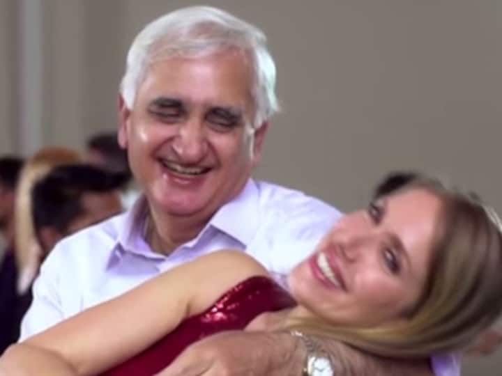 Watch: Salman Khurshid plays Saif Ali Khan in this Kal Ho Na Ho remake Watch: Salman Khurshid plays Saif Ali Khan in this Kal Ho Na Ho remake