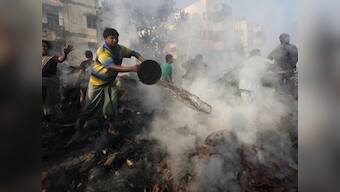 Major fire breaks out at a mall in Kolkata's New Market 