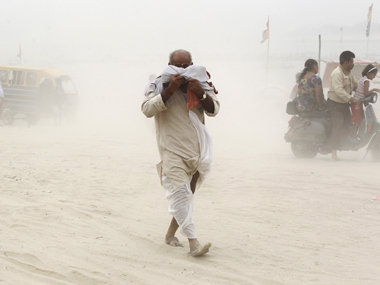 Bihar Nor'wester: Death toll rises to 44, over 80 injured Bihar Nor'wester: Death toll rises to 44, over 80 injured