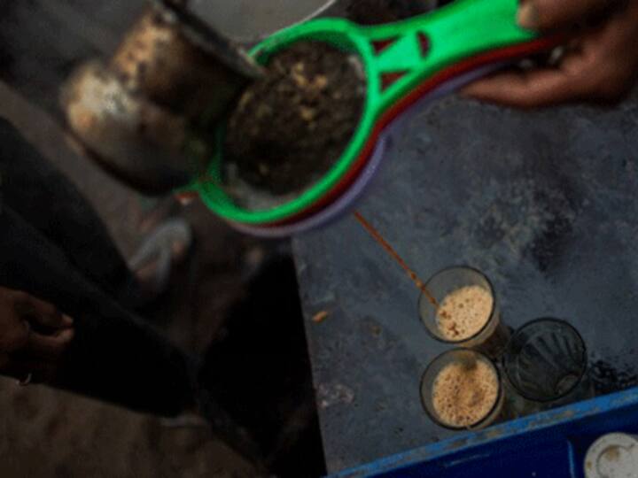 Pissed off with in-laws, woman stirs her pee into their tea for a year