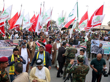 Al-Qaeda militants seize army base in strife-torn Yemen Al-Qaeda militants seize army base in strife-torn Yemen