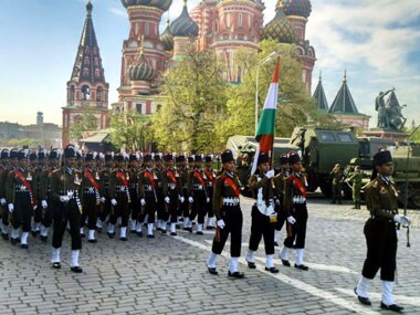 russian victory day parade emotional veteran