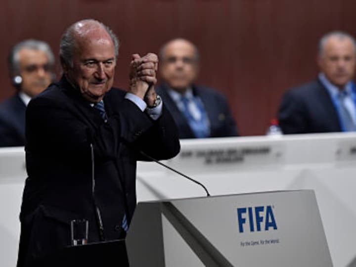 Blatter wins fifth term as FIFA president after Prince Ali withdraws