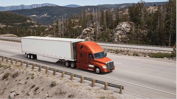 First self-driving semi-automatic truck from Daimler driven on a public road in the US 