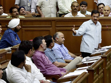 L-G Najeeb Jung dancing to the tune of 'dictatorial' Centre, says Arvind Kejriwal L-G Najeeb Jung dancing to the tune of 'dictatorial' Centre, says Arvind Kejriwal