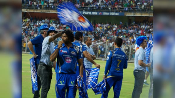 IPL 8: Wankhede roars for Malinga as fans celebrate Mumbai Indians' victory in style