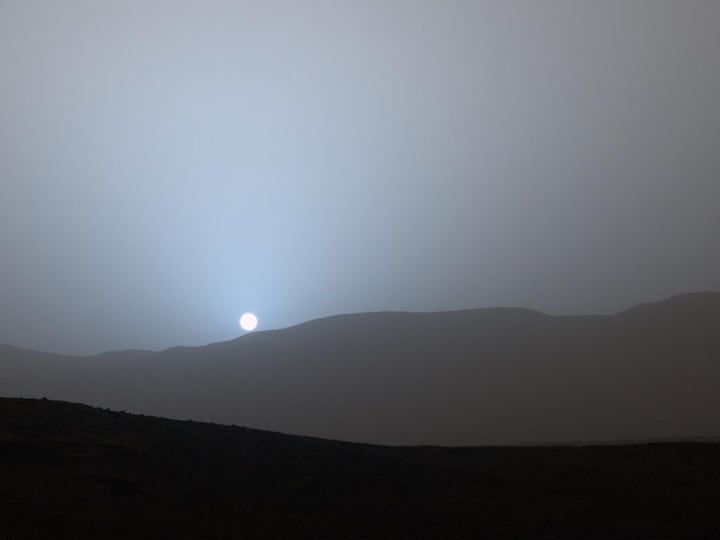 Same sun, different planet: NASA's Curiosity rover clicks serene sunset on Mars