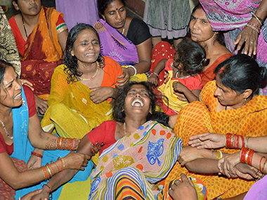 Bihar: 15 dead as two high-intensity quakes hit north India Bihar: 15 dead as two high-intensity quakes hit north India