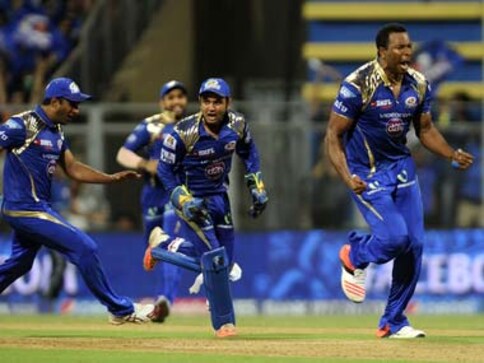IPL 8: Mumbai Indians' playoff hopes alive after Pollard wins it with