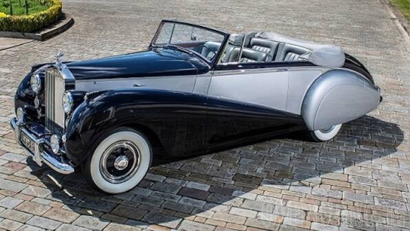 The Rolls-Royce Dawn is an all-new drop-top coming in 2016