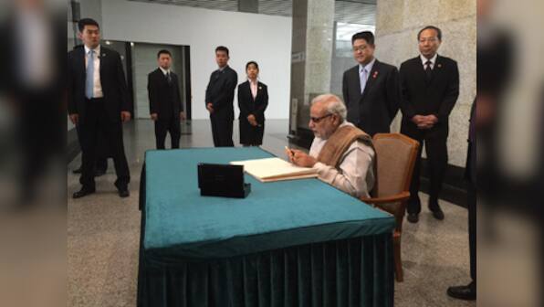 Live: PM Modi addresses students at TSinghua university in Beijing, greets them in Mandarin
