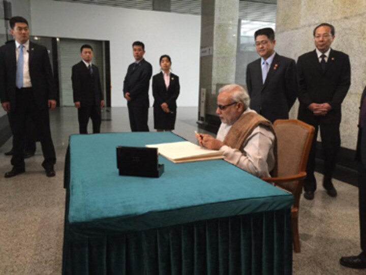 Live: PM Modi addresses students at TSinghua university in Beijing, greets them in Mandarin