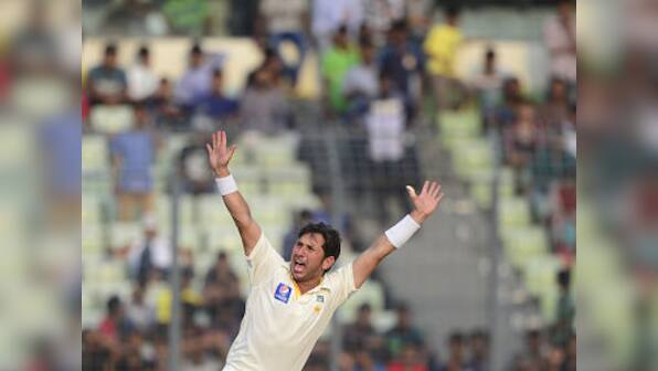 For old time's sake: Shane Warne plots England's downfall with Pakistan's Yasir Shah