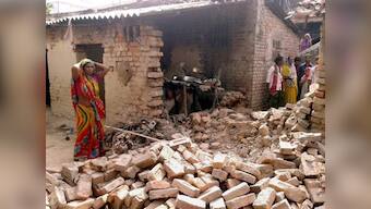 Nepal earthquake aftermath: Rescuers retrieve 100 bodies buried in avalanche