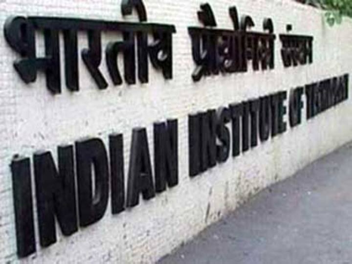 AAP slams IIT Madras banning anti-Modi student body, blames BJP for 'undemocratic' move