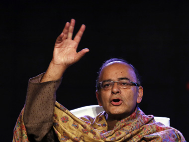 Modi's one year: NDA's retail FDI stance continues to flummox as Jaitley contradicts Sitharaman Modi's one year: NDA's retail FDI stance continues to flummox as Jaitley contradicts Sitharaman