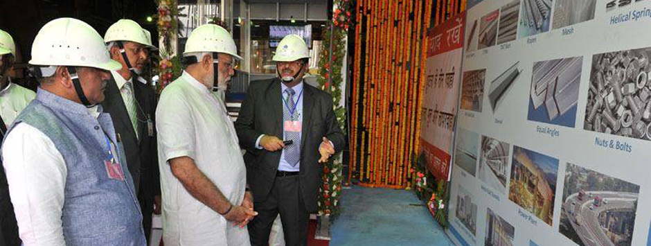 Aarti at Dakhineshwar to opening India's largest blast furnace: Modi's Bengal visit in photos Aarti at Dakhineshwar to opening India's largest blast furnace: Modi's Bengal visit in photos