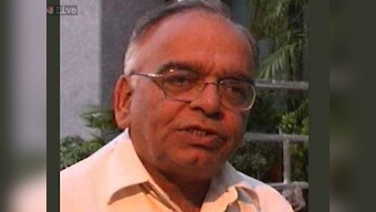 Congress dismisses ex-TRAI chief's allegations against Manmohan Singh 