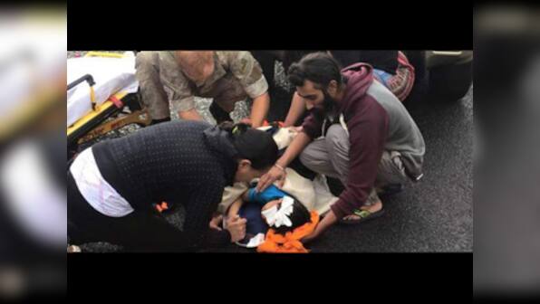 Sikh youth who removed turban to help wounded boy lauded worldwide