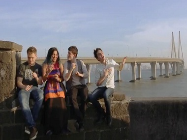 Watch: The viral 'Chaiyya Chaiyya' mash-up video that even SRK loved Watch: The viral 'Chaiyya Chaiyya' mash-up video that even SRK loved