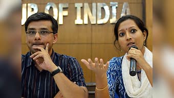 Greenpeace India employees to work for free after government freezes accounts